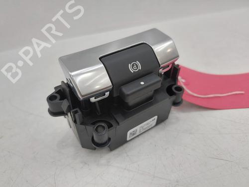 hand-brake-land-rover-defender-station-wagon-l663-2019-29235620 main image