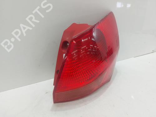 Used Right taillight KIA VENGA (YN) 1.6 CRDi 115 (116 hp) 28040237