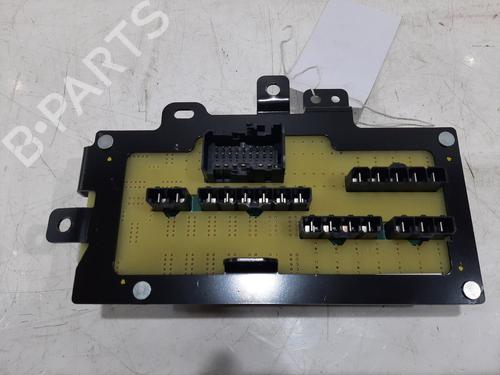 Fuse box ASTON MARTIN DB12 Volante 4.0 V8 | BP37157607E1 - Image 4