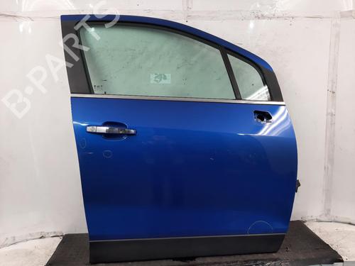 Porta frente direita CHEVROLET TRAX 1.7 TD (131 hp) 31209043