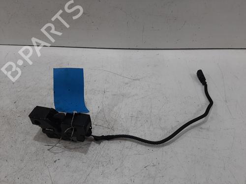 Serrure capot VW GOLF VII (5G1, BQ1, BE1, BE2) 1.4 TSI (122 hp) 31965093