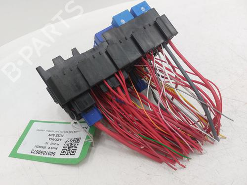 Fuse box RENAULT ARKANA I (LCM_, LDN_) 1.3 TCe 140 (LDN0) | BP26817689E1 - Image 3