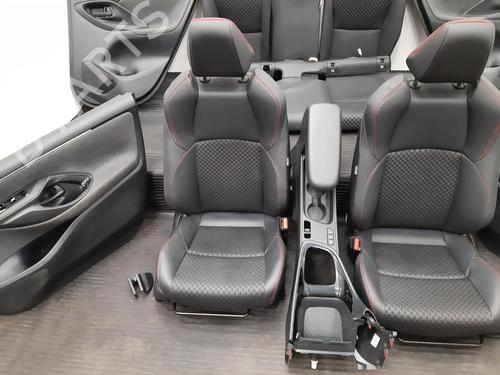 Seats set TOYOTA YARIS (_P21_, _PA1_, _PH1_) 1.5 Hybrid (MXPH10, MXPH11) | BP29322511C78 