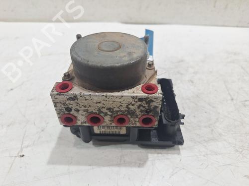 Used ABS pump NISSAN MICRA III (K12) 1.2 16V (80 hp) 32193332