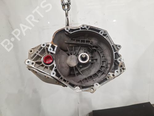 Used Gearbox VAUXHALL CORSA Mk IV (E) (X15) 1.4 (75 hp) 32357888