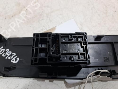 Switch TOYOTA COROLLA Estate (_E21_) 1.8 VVTi Hybrid (ZWE219) | BP32120661I30 - Image 4