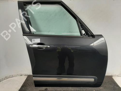 right-front-door-fiat-500l-351_-352_-2012-32757655 main image