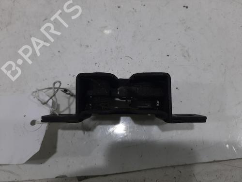 hood-lock-jaguar-i-pace-x590-2018-34339076 main image