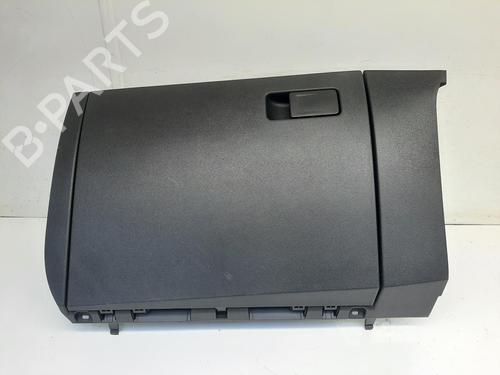 Used Glove box Glove box 26864266 26864266