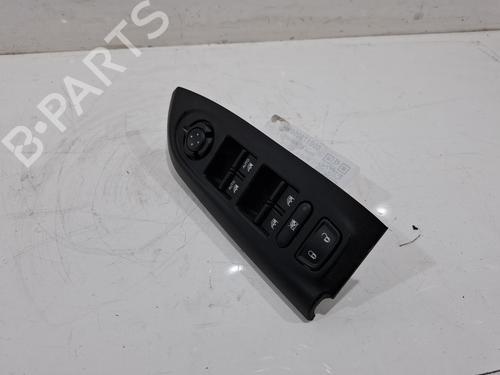 Used Right front window switch Right front window switch 37853322 37853322