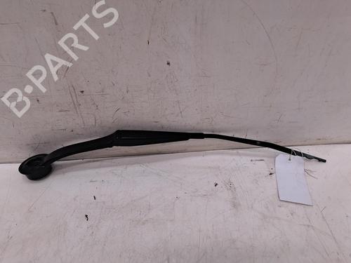 Used Front windshield wiper arm Front windshield wiper arm 37448709 37448709
