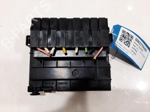 Fuse box PEUGEOT PARTNER Box Body/MPV 1.6 HDi 90 | BP37272616E1 - Image 3