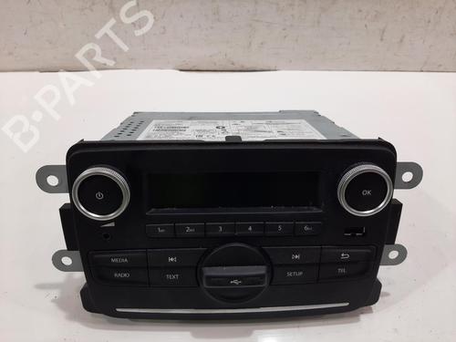 Used Radio DACIA SANDERO II TCe 90 (B8M1, B8MA, B8AC) (90 hp) 32270201