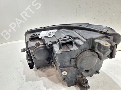 Right headlight VW TOURAN (1T3) 2.0 TDI | BP31879648C29 