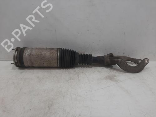 Used Right front shock absorber LAND ROVER RANGE ROVER IV (L405) 3.0 SDV6 Hybrid 4x4 (340 hp) 30721699