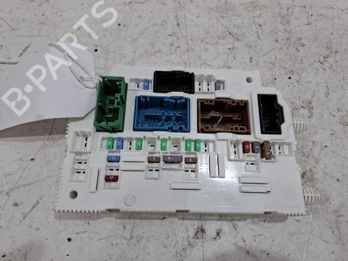 Used Fuse box Fuse box CITROËN C5 AIRCROSS (A_) 1.2 Hybrid 136 (ARHPYJ) (136 hp) 39757180 39757180