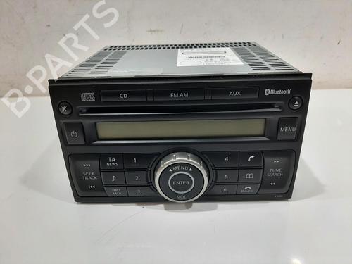 Bilradio NISSAN MICRA III (K12) 1.2 16V (80 hp) 30095327