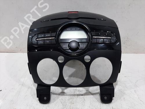 Used Radio MAZDA 2 (DE_, DH_) 1.3 (DE3FS) (75 hp) 30407065