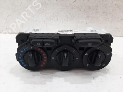 Used Climate control Climate control VAUXHALL CORSA Mk IV (E) (X15) 1.4 (90 hp) 33699257 33699257
