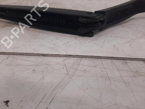Used Front windshield wiper arm Front windshield wiper arm 37293203 37293203