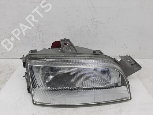 Used Right headlight FIAT PUNTO (176_) 75 1.2 (73 hp) 26752581