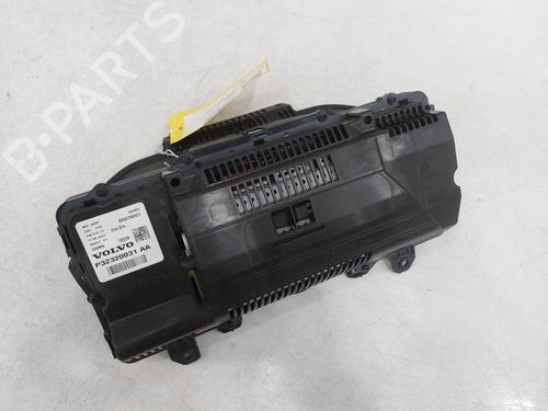 Instrument cluster VOLVO XC60 II (246) T8 Hybrid AWD | BP26863798C47 