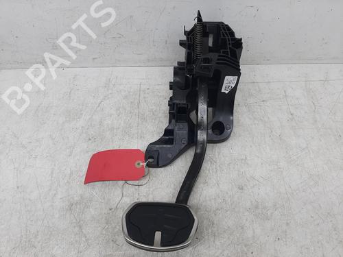 Used Break pedal BMW 1 (F40) M 135 i xDrive (306 hp) 26756544