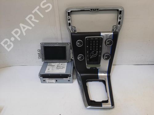 Used Radio VOLVO V40 Hatchback (525) T2 (122 hp) 26744503