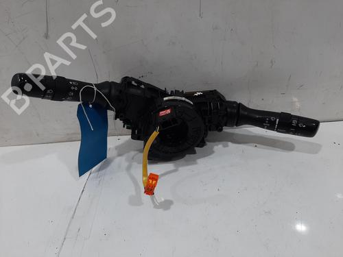Spak kontakt Spak kontakt TOYOTA YARIS (_P13_) 1.3 (NSP130_, NSP130) (99 hp) 35922629 35922629
