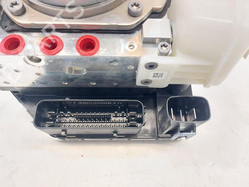 Brake master cylinder FORD KUGA III (DFK) 2.5 FHEV 4x4 | BP28038804M77 