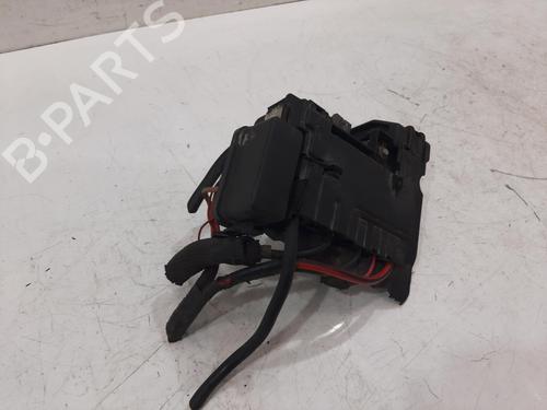 Used Fuse box Fuse box SKODA FABIA II (542) 1.2 (70 hp) 33647187 33647187