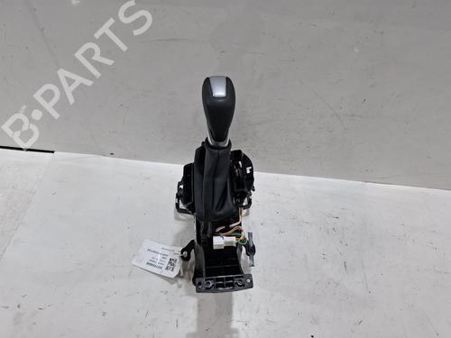 gear-lever-nissan-juke-f16_-2019-40040155 main image