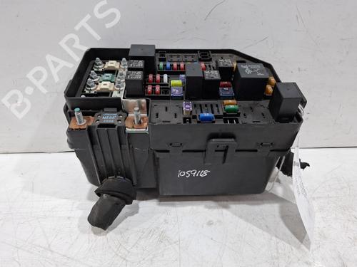 Used Fuse box Fuse box 38595020 38595020