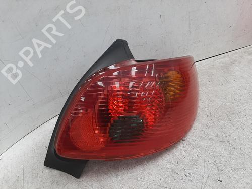 Used Right taillight PEUGEOT 206 Hatchback (2A/C) 1.4 i (75 hp) 26757308