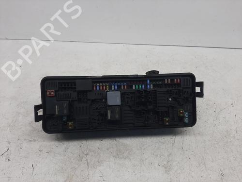 Fuse box LAND ROVER RANGE ROVER SPORT II (L494) 4.4 SDV8 4x4 | BP26834007E1 