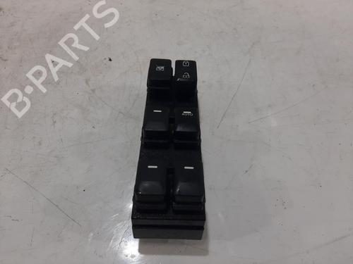 Used Right front window switch Right front window switch 32239943 32239943