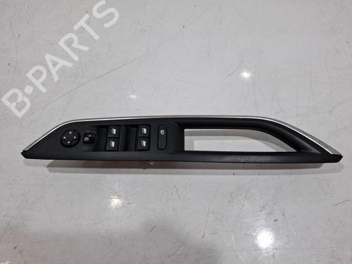 Used Right front window switch Right front window switch 39389390 39389390