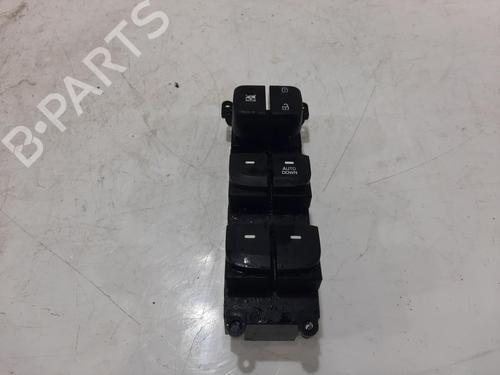 Used Right front window switch Right front window switch 32239973 32239973