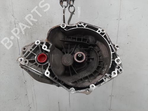 Used Gearbox VAUXHALL CORSA Mk IV (E) (X15) 1.4 (75 hp) 26847009