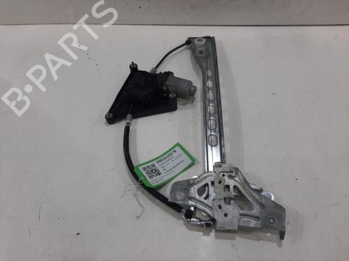 Rudehejsemekanisme Højre foran PEUGEOT 108 1.2 (82 hp) 31650570