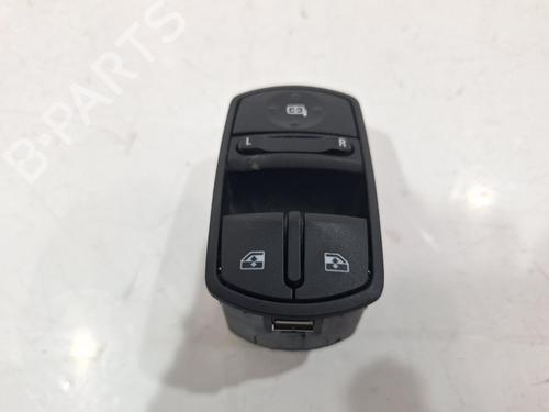 Used Switch VAUXHALL CORSA Mk IV (E) (X15) 1.0 (116 hp) 31914414