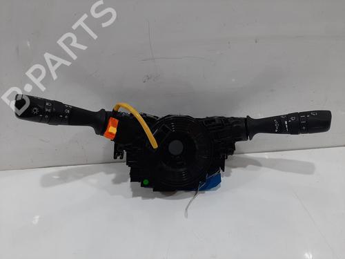 switch-toyota-auris-estate-_e18_-2013-2014-2015-2016-2017-2018-36879282 main image