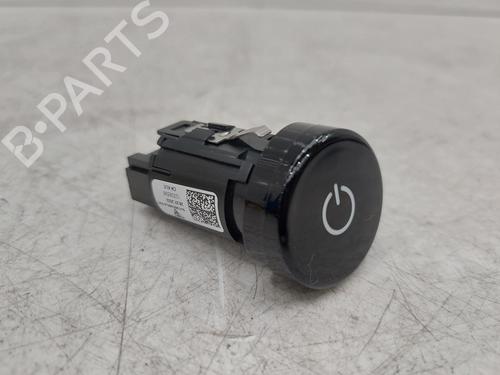 switch-porsche-taycan-y1a-2019-26755478 main image