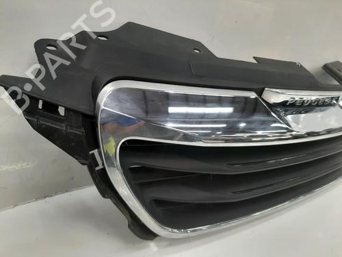 Grille PEUGEOT 108 1.0 VTi 72 | BP26749774C40