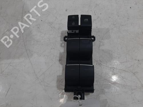 Comutador Comutador TOYOTA HIGHLANDER (GSU7_, AXUH7_, TXUA7_) 2.5 Hybrid AWD (AXUH78) (246 hp) 33940172 33940172