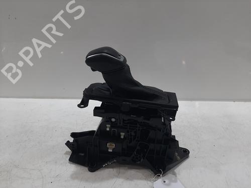 Used Gear lever Gear lever TOYOTA HIGHLANDER (GSU7_, AXUH7_, TXUA7_) 2.5 Hybrid AWD (AXUH78) (246 hp) 33940176 33940176