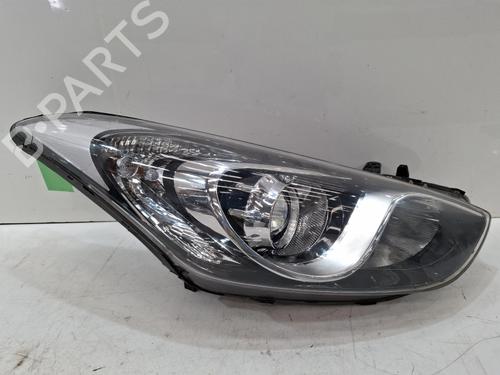 Used Right headlight Right headlight HYUNDAI i30 (GD) 1.6 CRDi (128 hp) 40500501 40500501