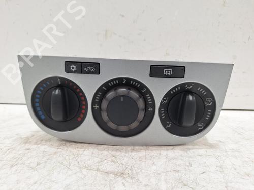 Used Climate control Climate control VAUXHALL CORSA Mk III (D) (S07) 1.4 (L08) (101 hp) 39943486 39943486