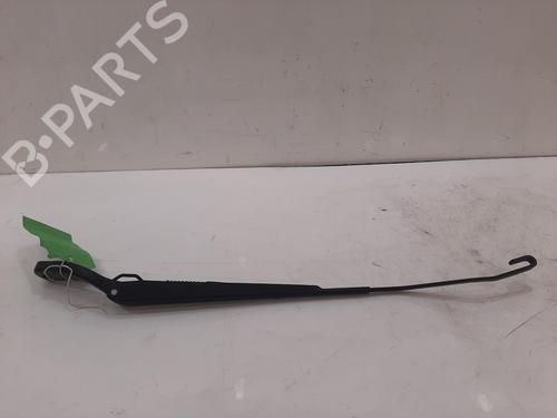 Used Front windshield wiper arm Front windshield wiper arm 38327907 38327907