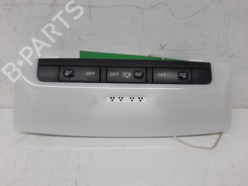 interior-roof-light-nissan-juke-f16_-2019-26748015 main image